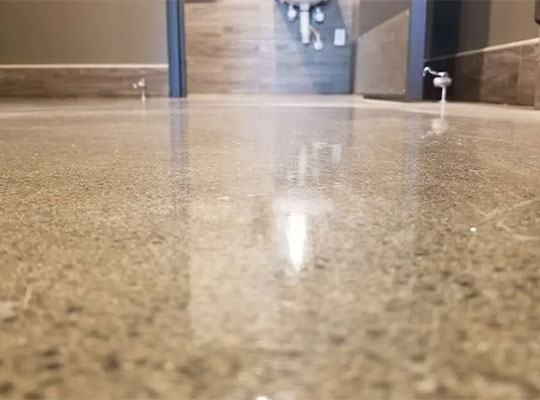 水磨石地面上怎么施工地坪漆